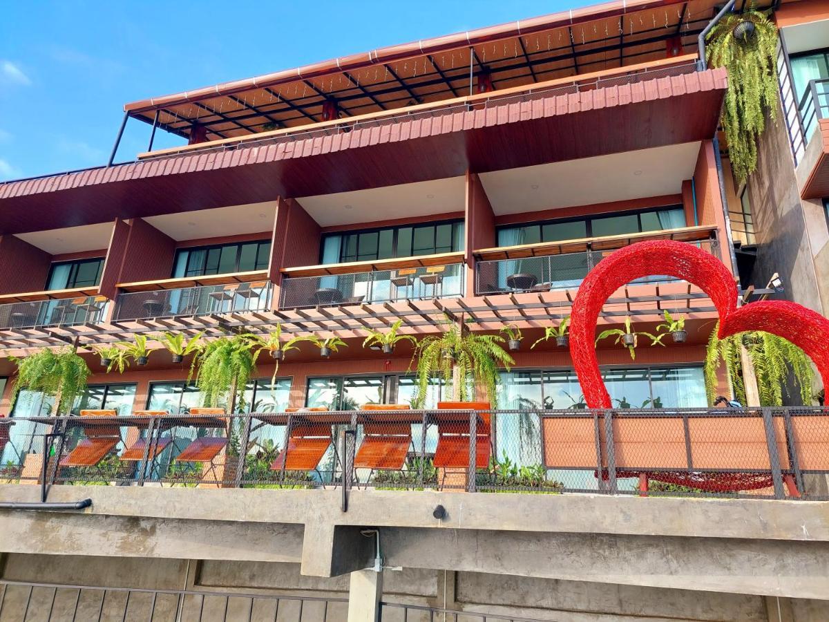 Oasis Phamee Bed & Breakfast Ban Pha Mi Exterior photo