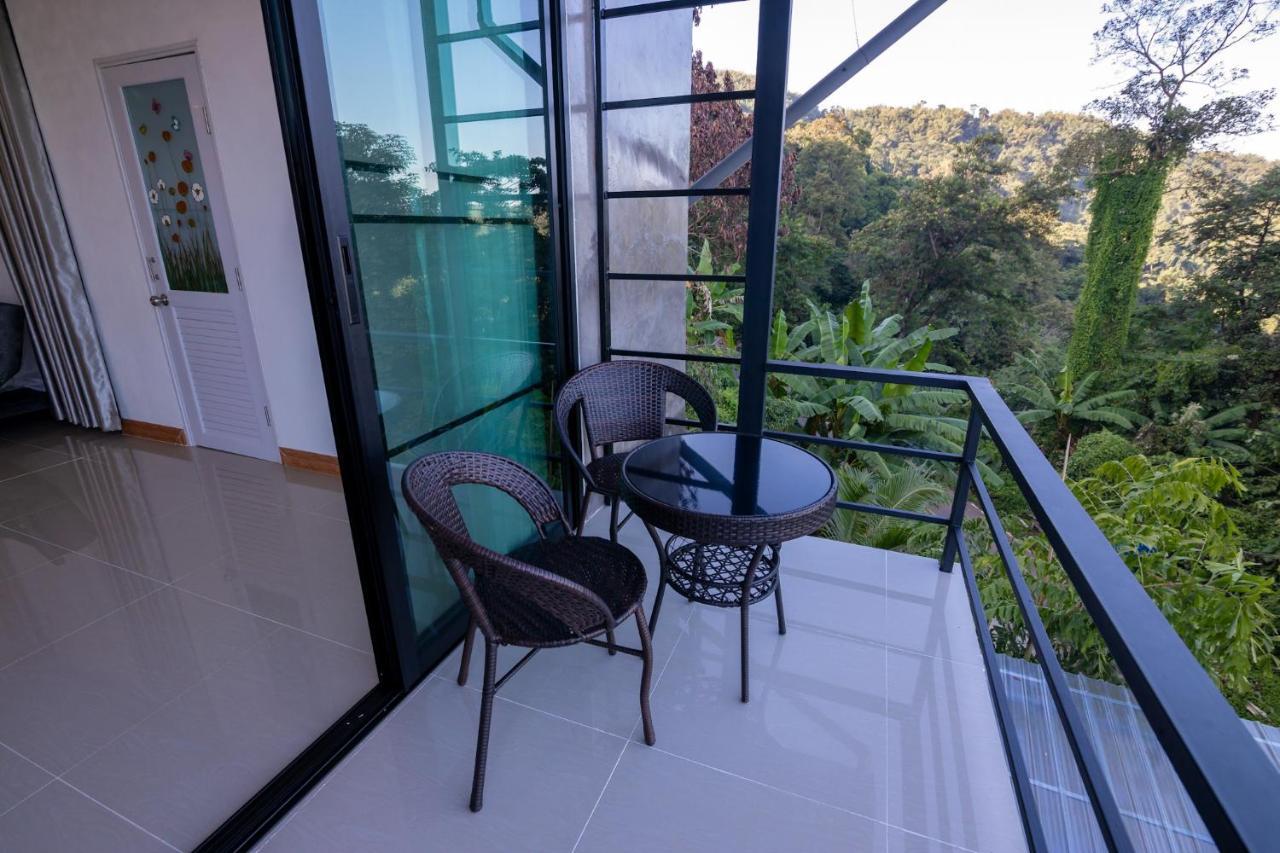Oasis Phamee Bed & Breakfast Ban Pha Mi Exterior photo